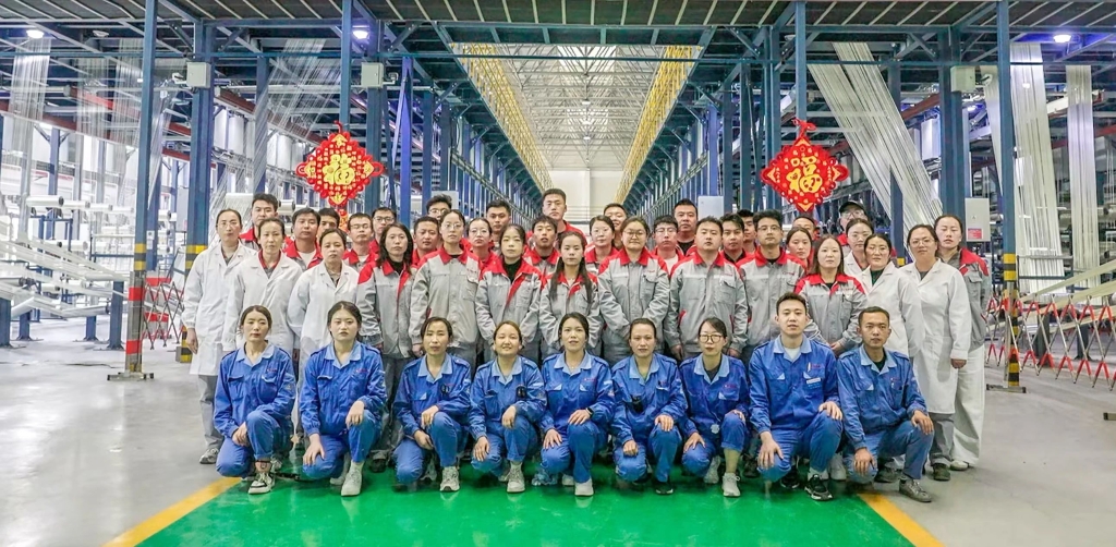 以“中國強(qiáng)度”鍛造大國筋骨：中復(fù)神鷹西寧公司青年團(tuán)隊(duì)問鼎中國青年五四獎(jiǎng)?wù)录w